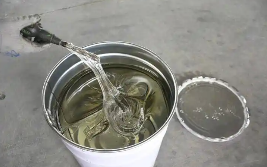 膠水消泡